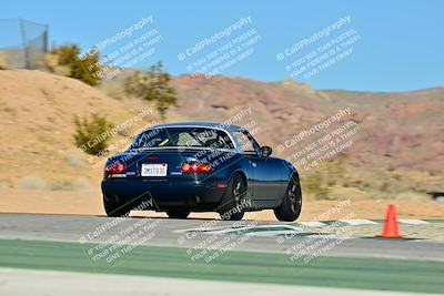 media/Dec-13-2025-Extreme Speed (Sat) [[d129ecb0b9]]/Beginner/Session 2 (Turn 4)/